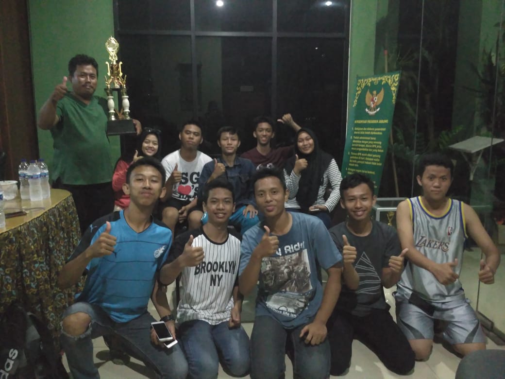 Juara II Bola Volly