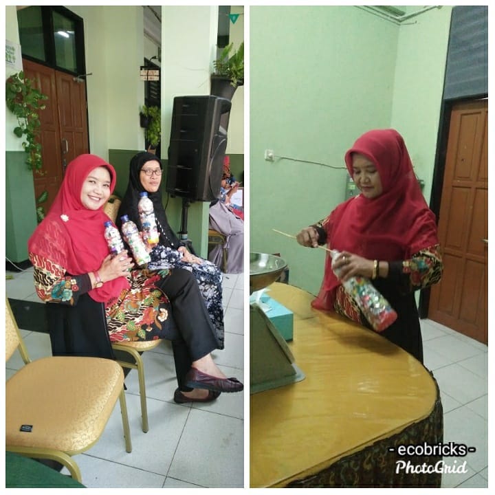 Ecobrick buah karya Ibu Dra. Hj. Sumartini, M.M (Kepala Sekolah) dan para guru SMAN 4 Bekasi
